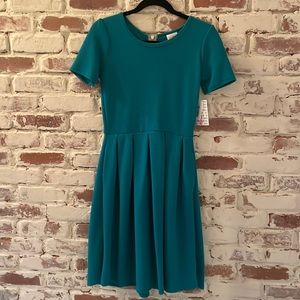 LuLaRoe Amelia Dress size Small